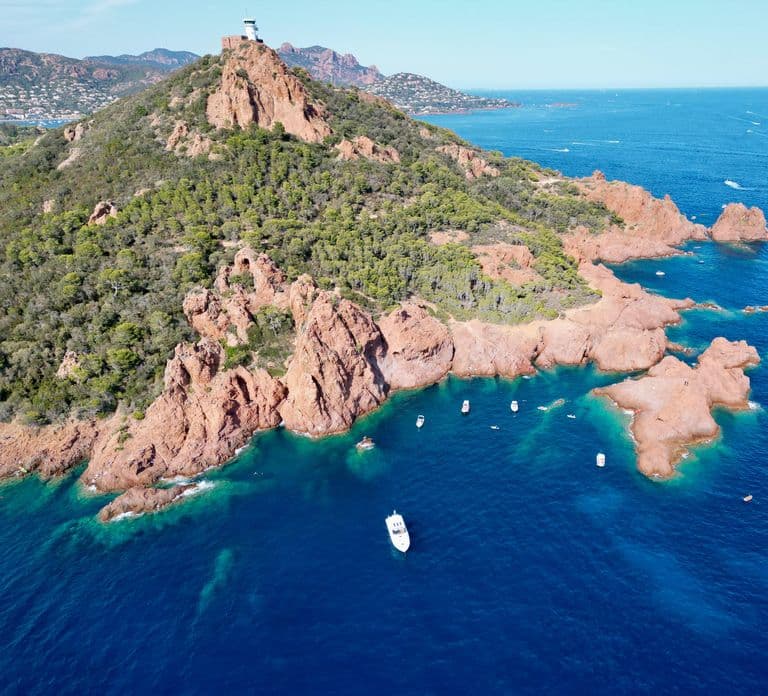 Côte d'Azur: Crociera serale in catamarano con aperitivo