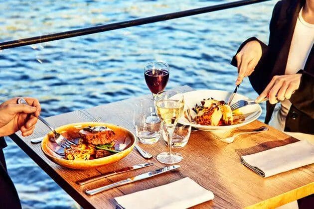 Dinner Cruise on the Seine
