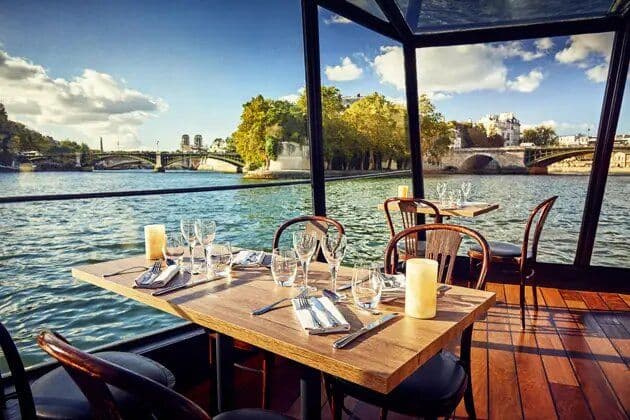 Dinner Cruise on the Seine