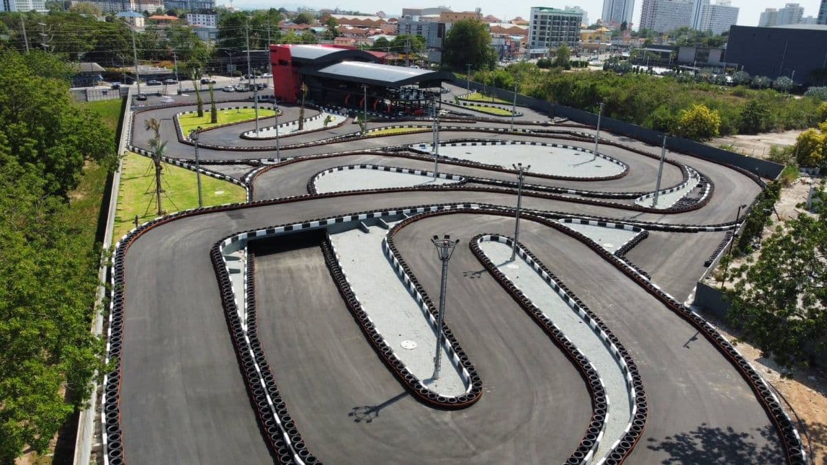 EasyKart Pattaya Bali Hai Pier (Go Kart all'aperto)