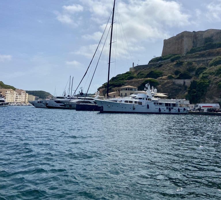 Half-day: discover the Lavezzi islands and the cliffs of Bonifacio