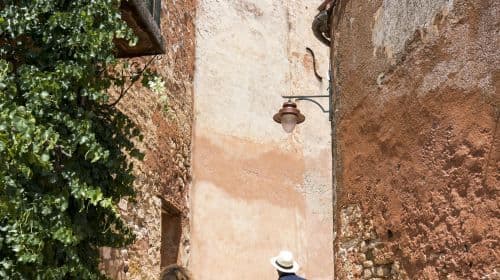 Luberon markets and villages from Aix en Provence