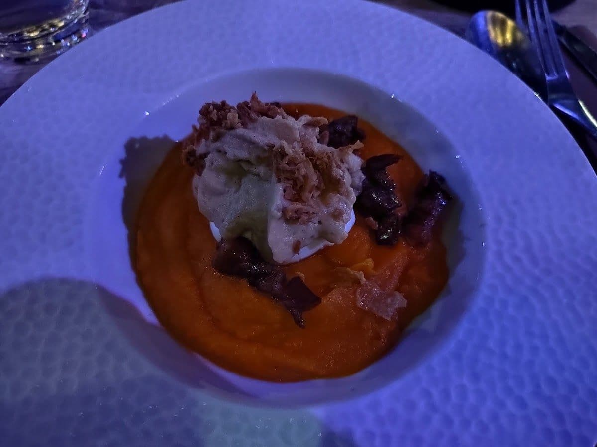 Lunch at Le Bistro Parisien Restaurant with Seine River Cruise