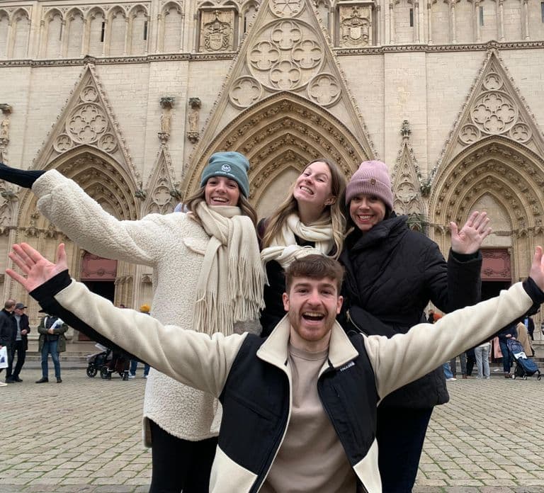 Lyon: City Highlights Walking Tour