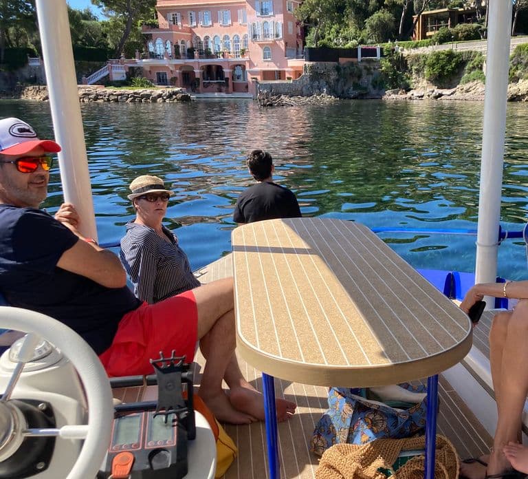 Nice : Croisière privée en bateau solaire sur la Côte d'Azur