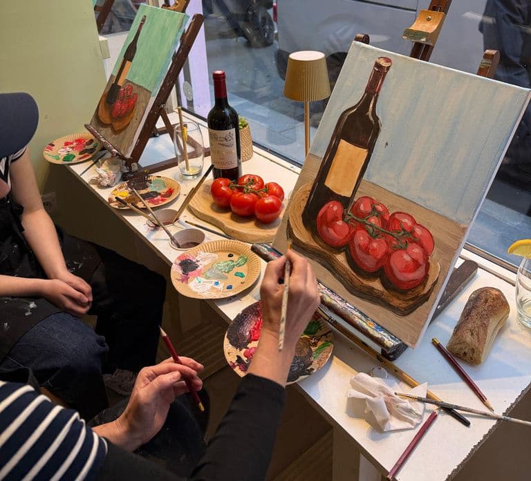 Paris : Painting experience in an art cafe