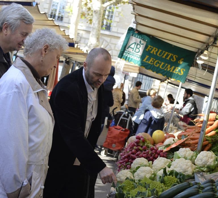 Parigi: Corso di cucina di un'intera giornata, tour del mercato e pranzo