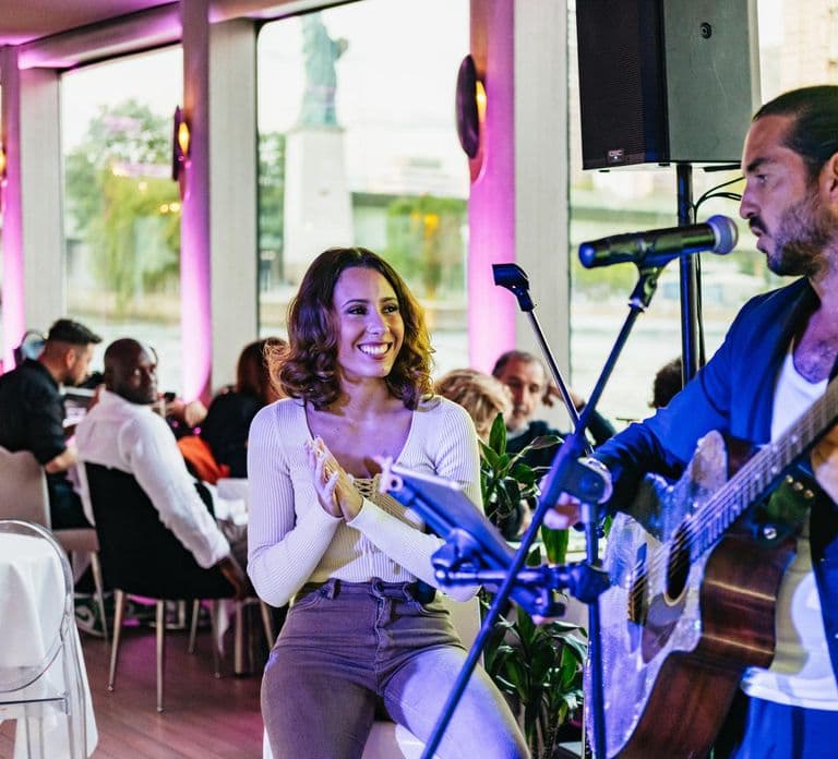 Paris: Gourmet Dinner Cruise on Seine River with Live Music