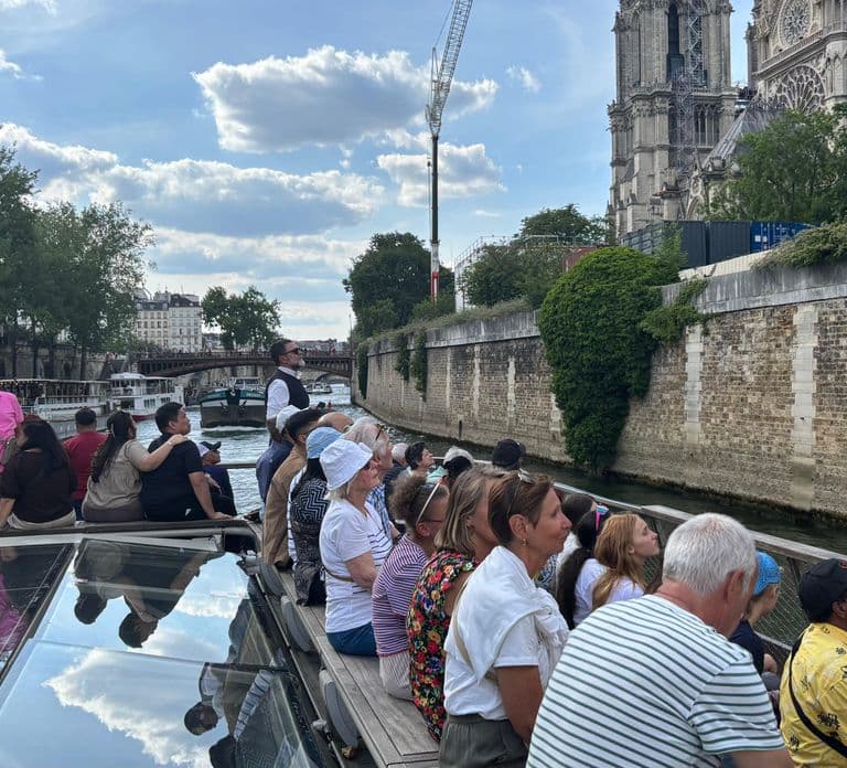 Paris: Illuminations River Cruise with Audio Commentary