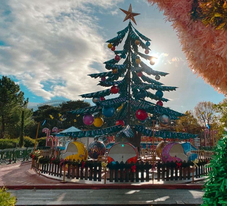 Paris: Jardin d'Acclimatation 1-Day Unlimited Pass