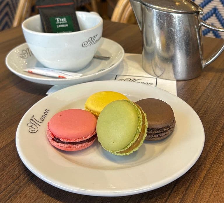 Paris: Macaron Baking Class