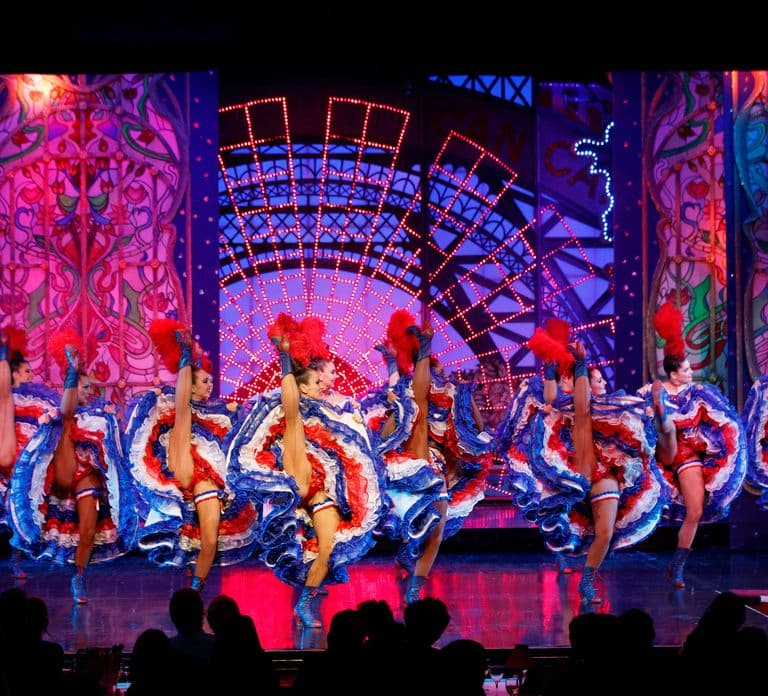 Paris: Moulin Rouge Dinner Show, Champagne, and Transport