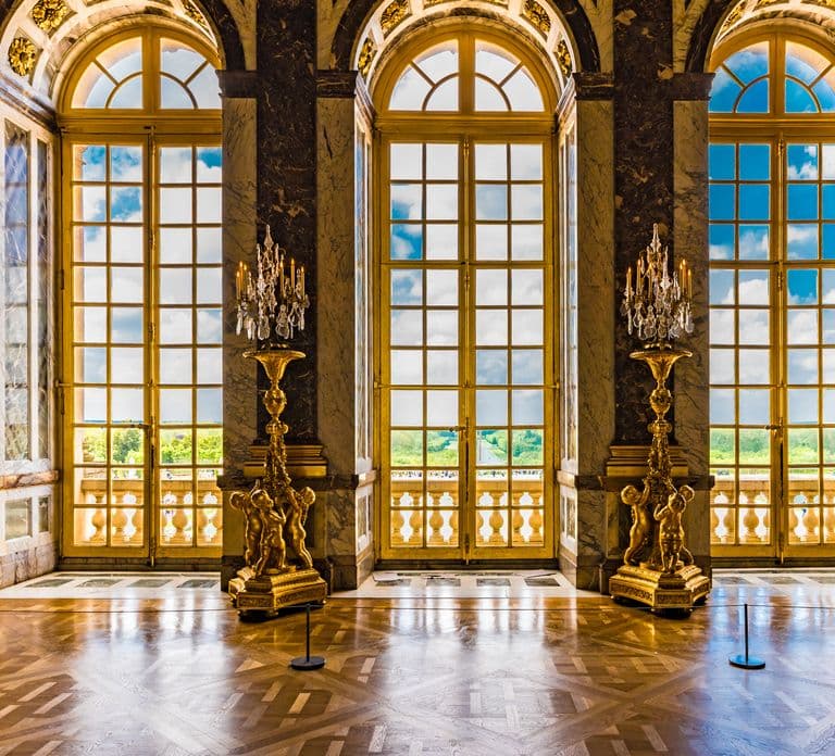 Paris: Palace of Versailles 가이드 투어 및 버스 이동