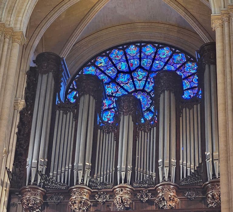 Paris: Eintritt in die Sainte-Chapelle mit Außenführung durch Notre Dame