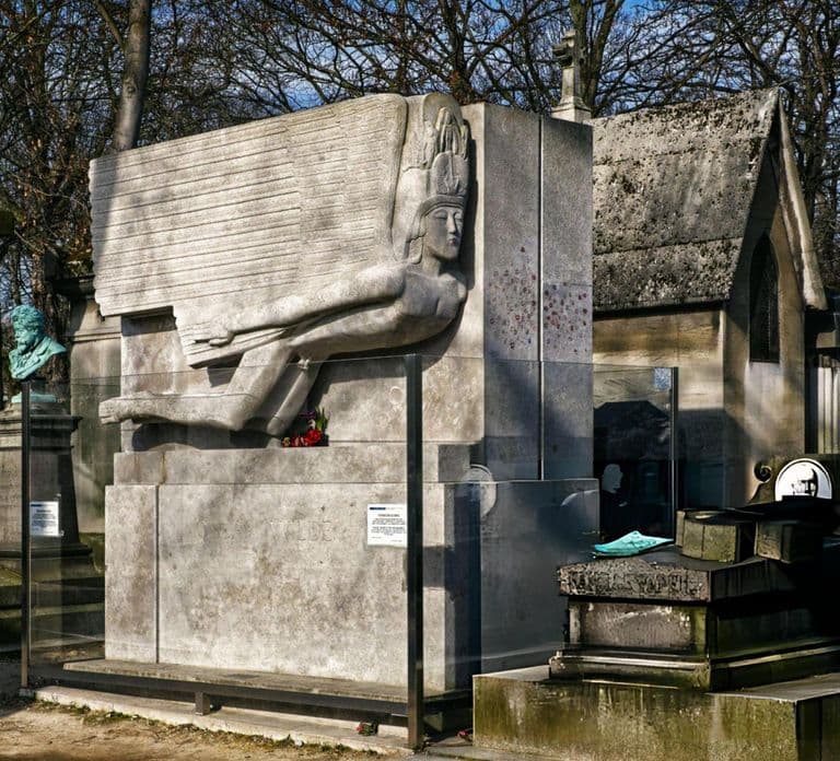 Paris: Tour Privado pelo Museu do Esgoto e Cemitério Père Lachaise