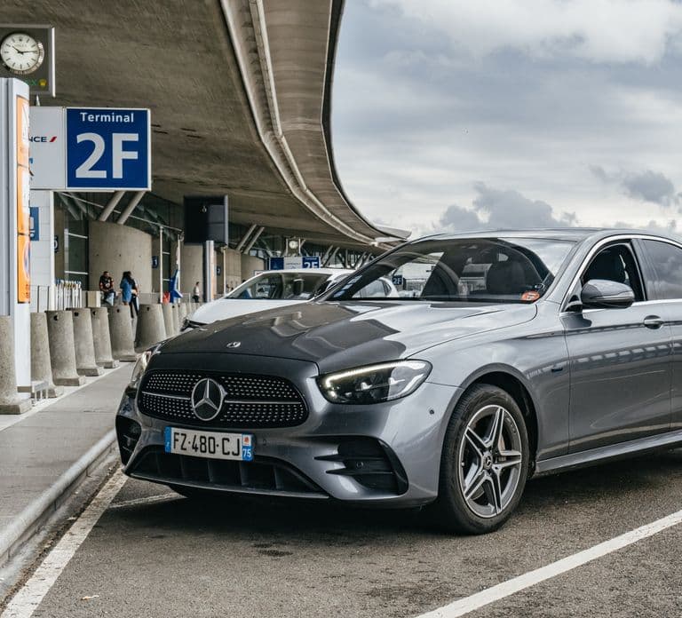 Paryż: Standardowy prywatny transfer z/na lotnisko CDG