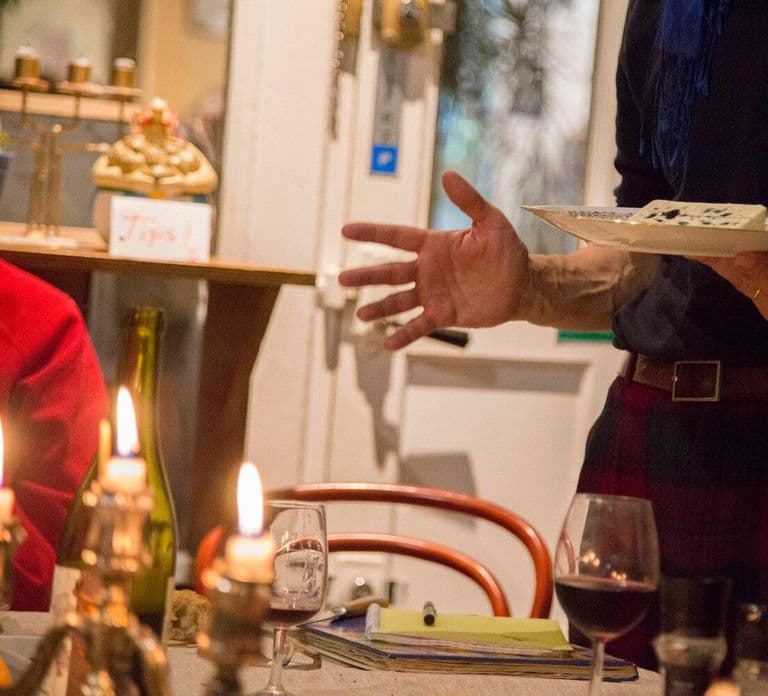 Paris: Wein- und Käseverkostung mit einem Chef-Sommelier
