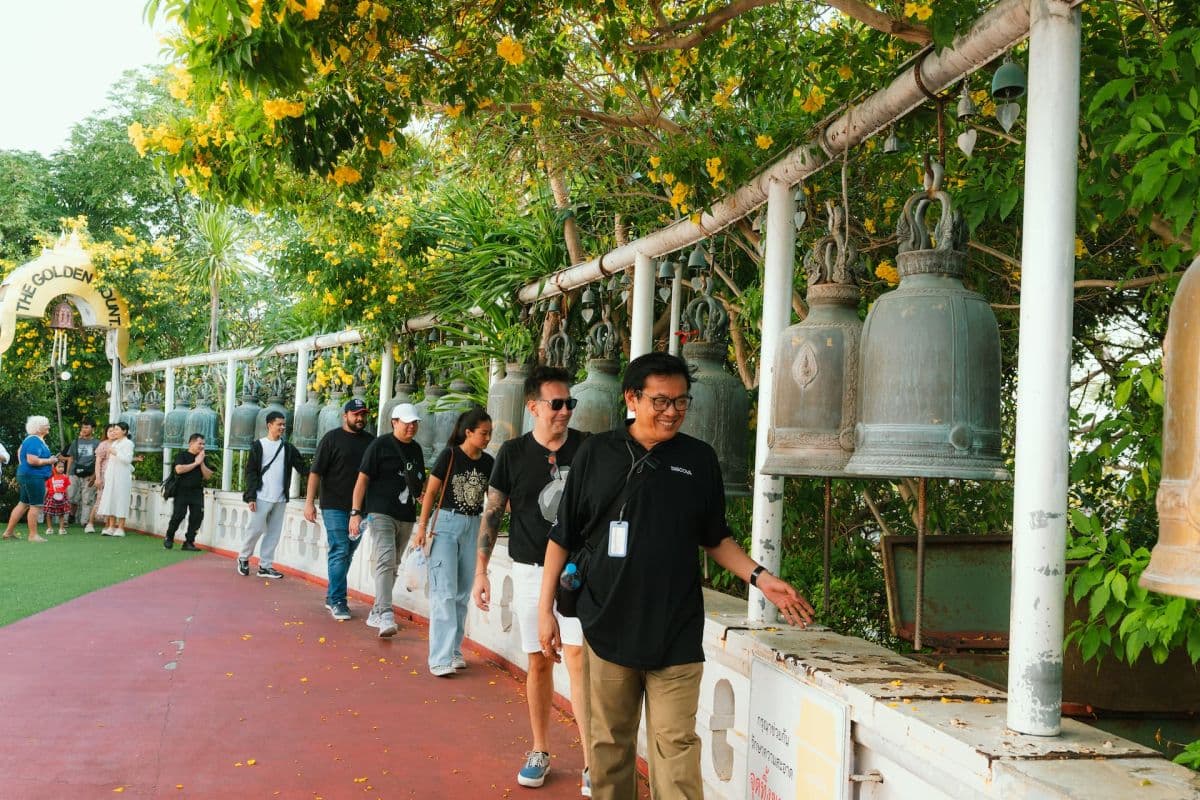 Grand Palace, Wat Pho & Golden Mount City Tour