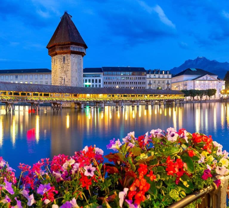 Zurich発Lucerneへのプライベート日帰り旅行