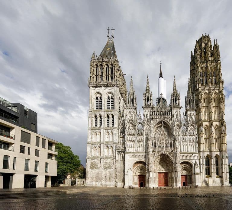 Rouen: Historic Guided Tour of the Old Town