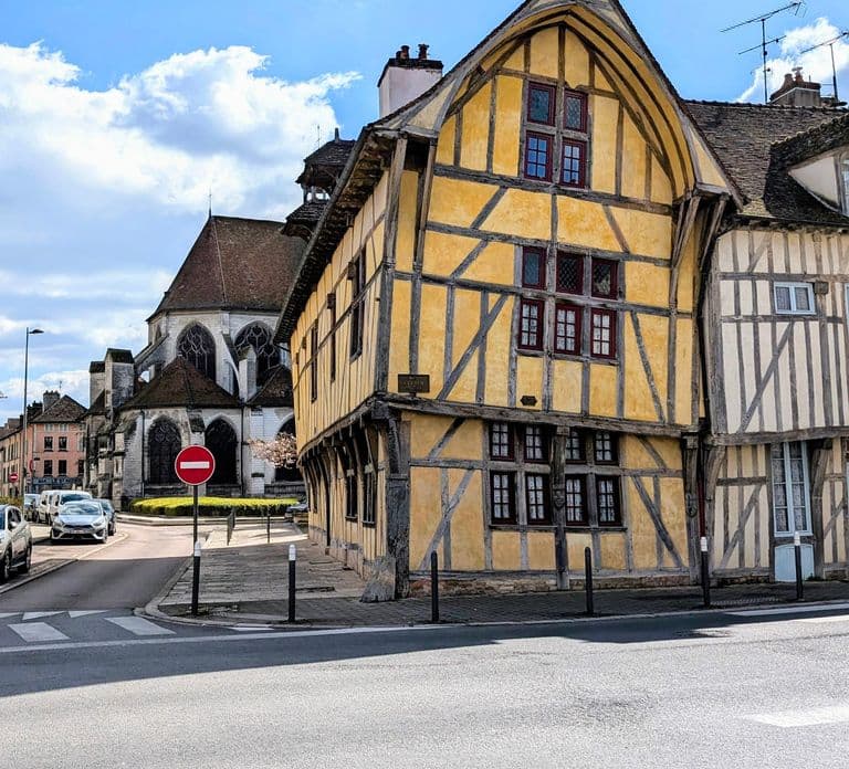 Zwiedzanie historycznego centrum Troyes