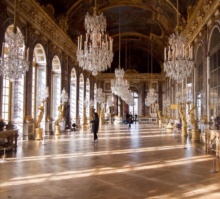Skip-the-Line Versailles Palace Tour by Train from Paris