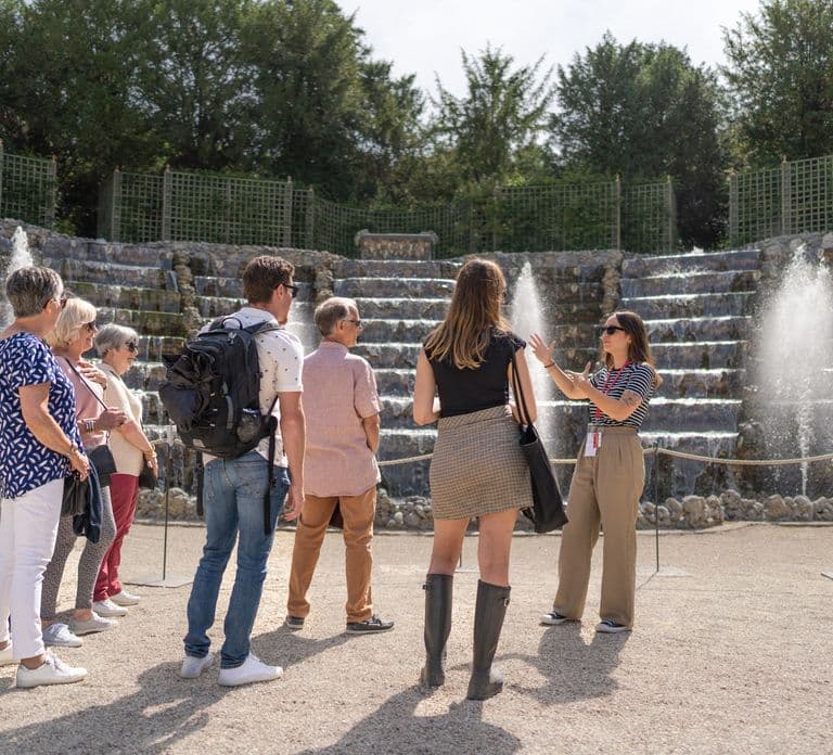 Skip-the-Line Versailles Palace Tour by Train from Paris