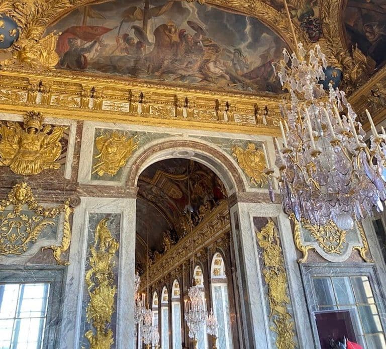 Versailles: Tour of the Palace with Gardens & Trianon Option