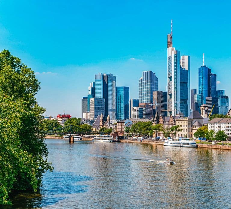 Frankfurt: River Main Sightseeing Cruise with Commentary