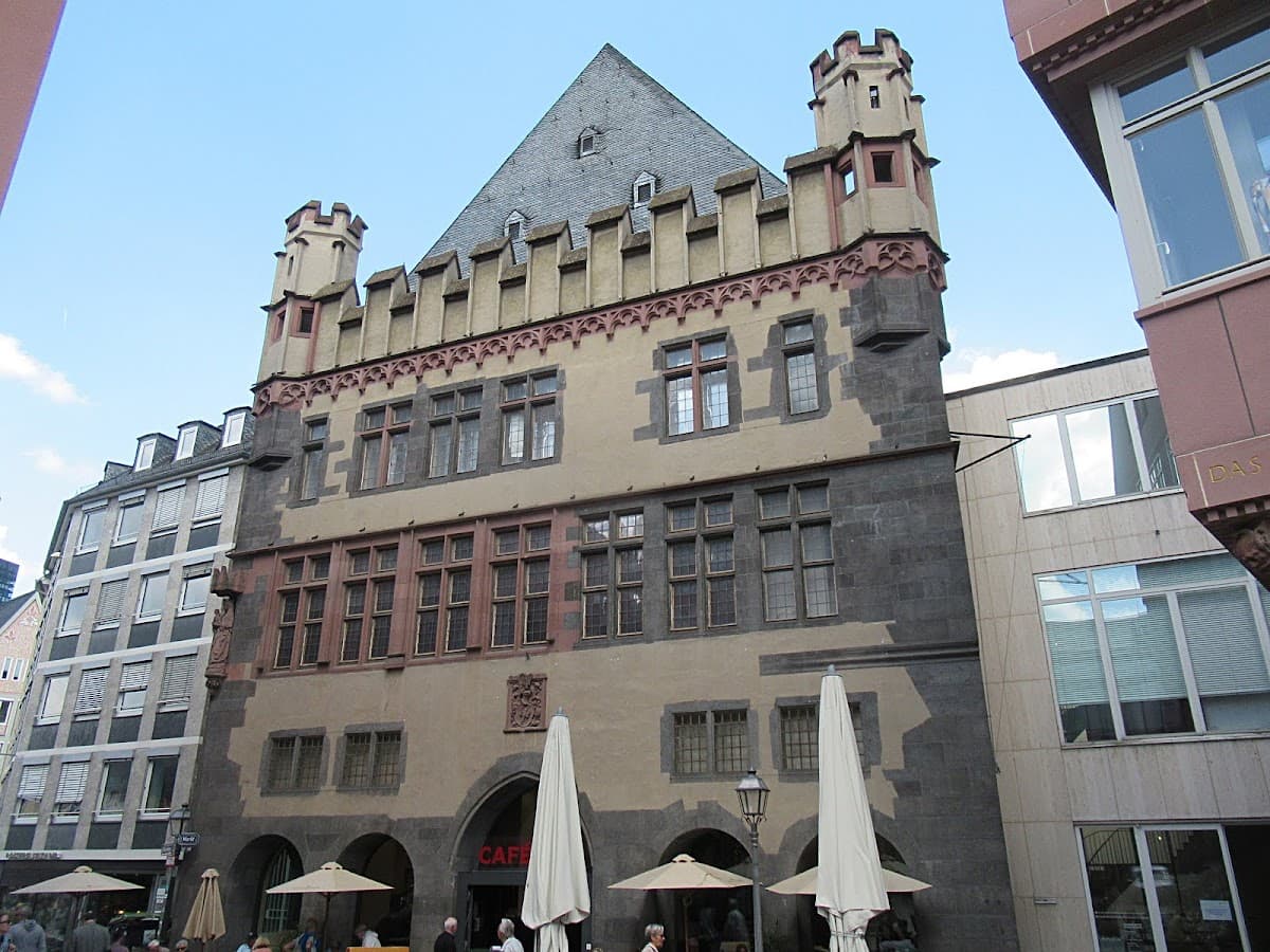 Frankfurter Kunstverein: Your Ticket to Art
