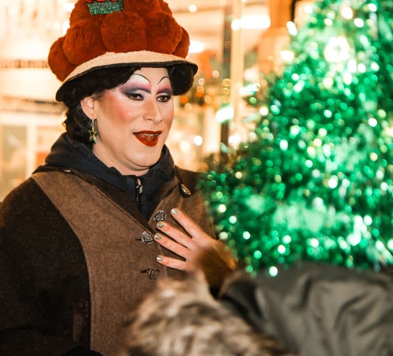 Freiburg: Christmas Drag Show Walk with Betty BBQ