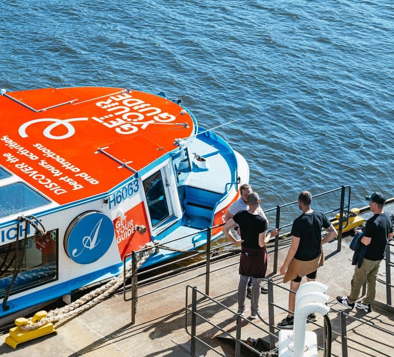 Hamburg: 1.5-Hour Harbor and Speicherstadt Day Cruise