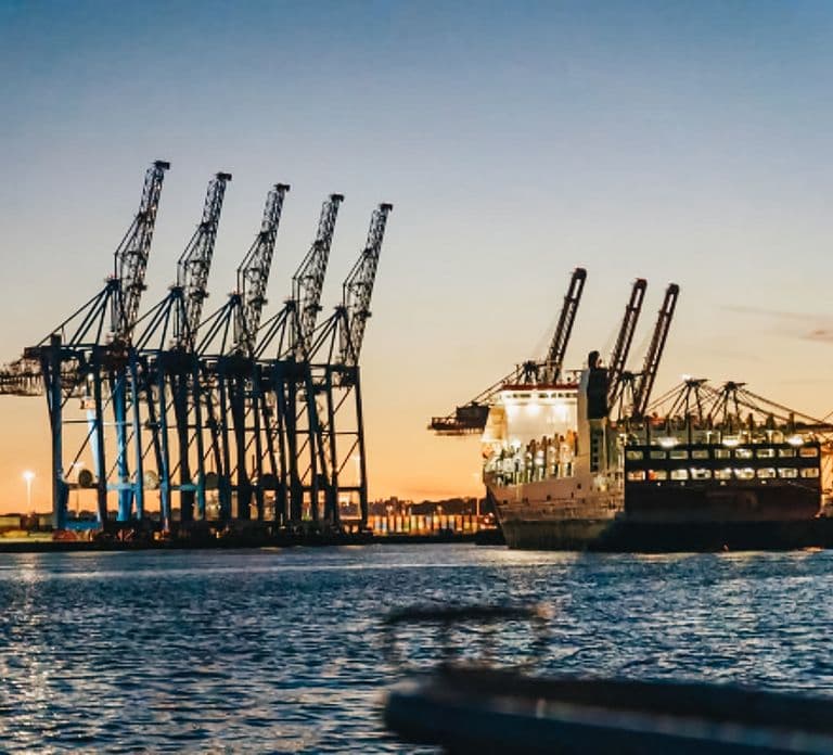 Hambourg : Croisière nocturne de 1h30 dans le Grand Port