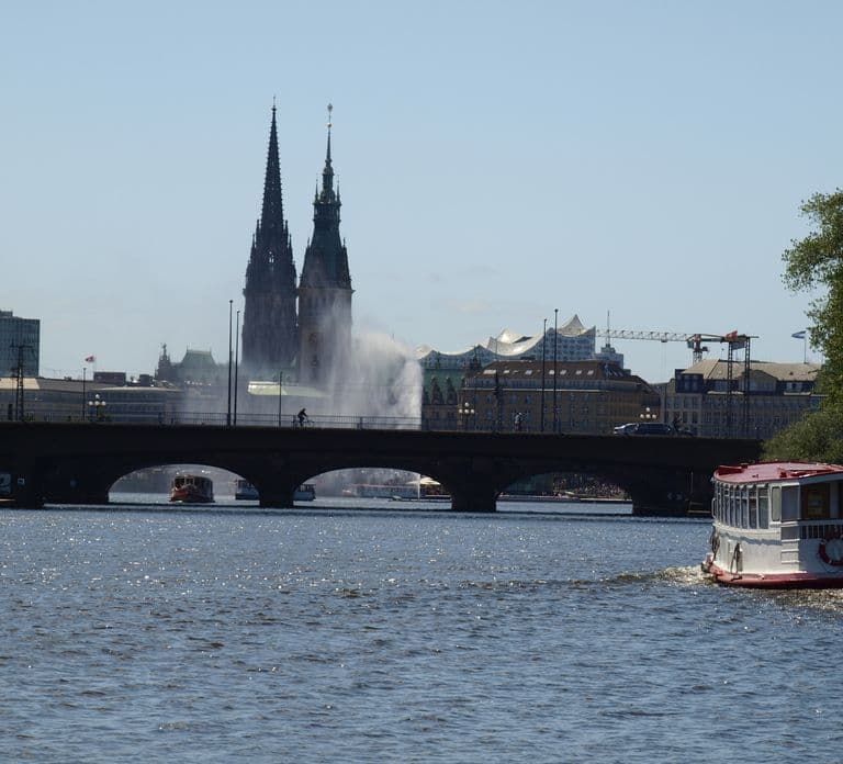 Hamburg: City Cruise on Alster Lake