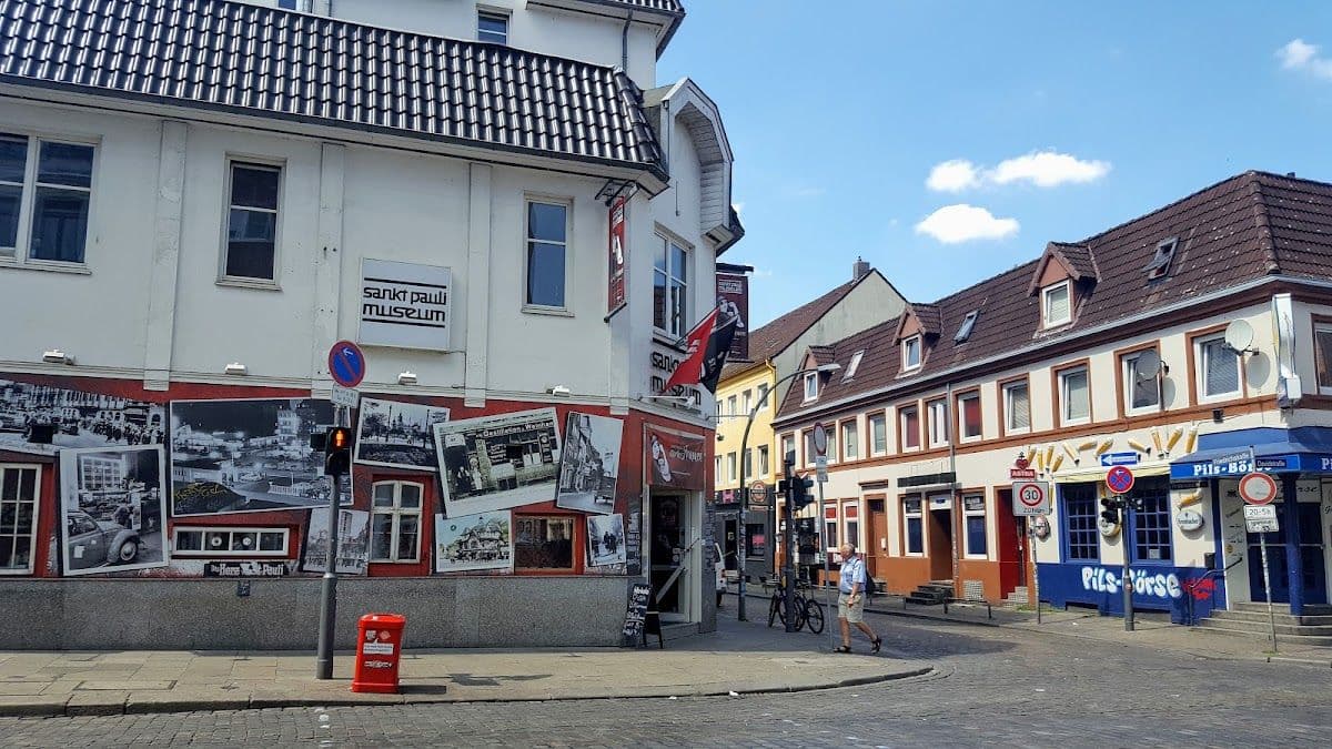 Hamburg: Die große Reeperbahn Tour mit den Kiezjungs