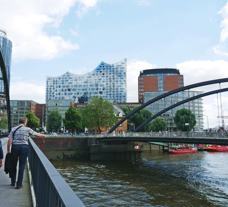 Hamburg: Elbphilharmonie Plaza Guided Tour