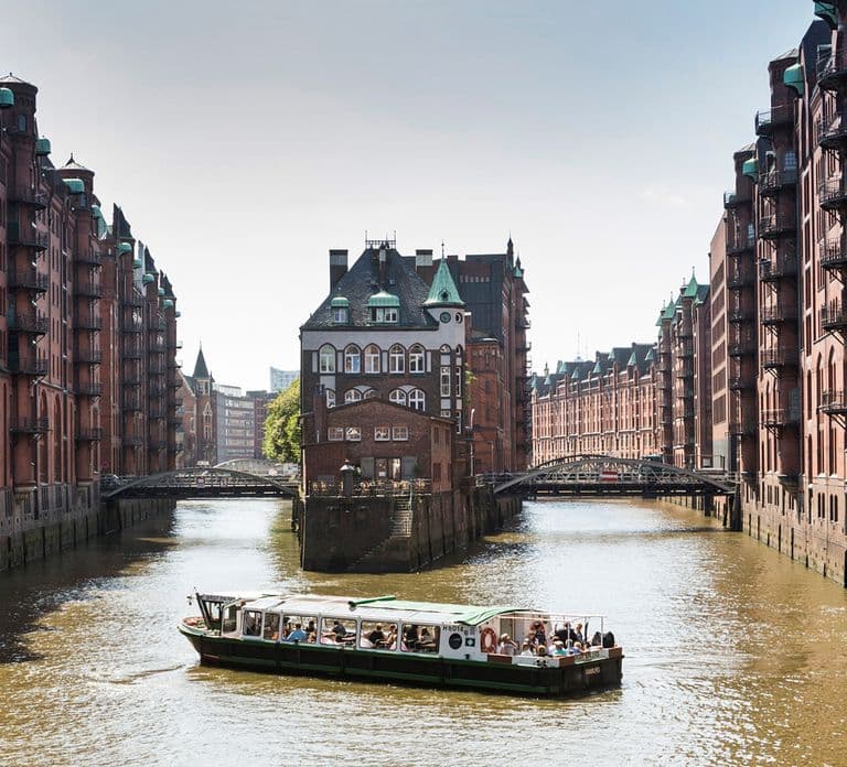 Hamburg: Hamburg City Card with Free Public Transportation