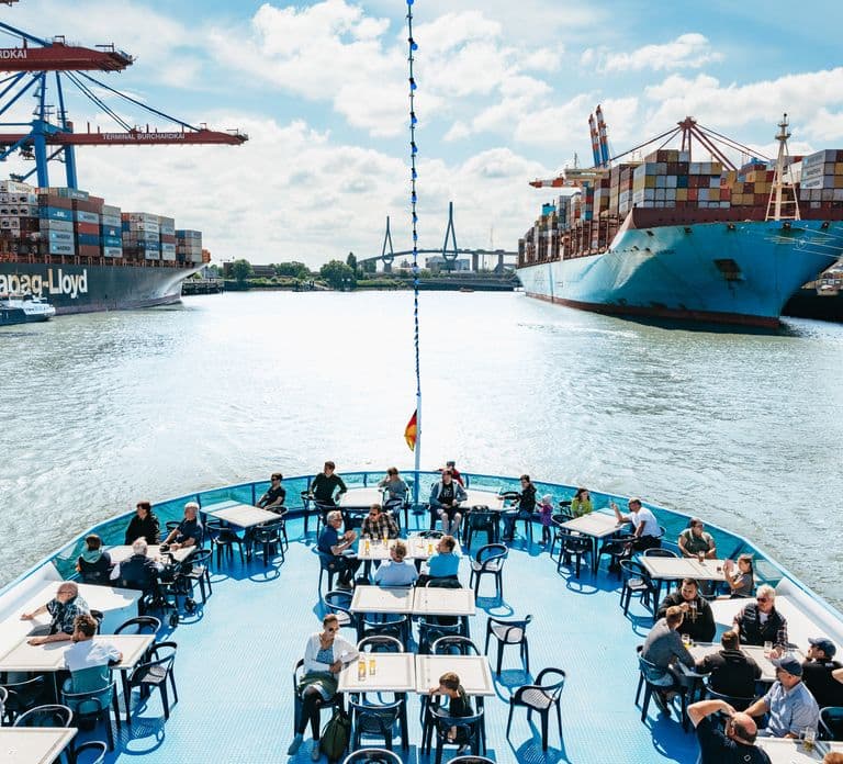 Hamburg: Hop-On Hop-Off Bus with Harbor Cruise