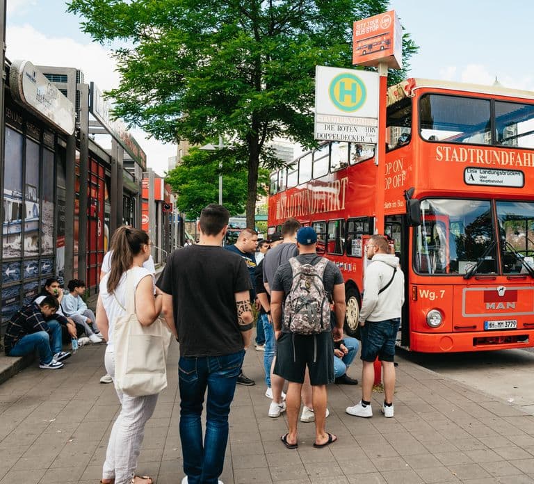 Hamburgo: Autobús turístico Hop-On Hop-Off con crucero por el puerto