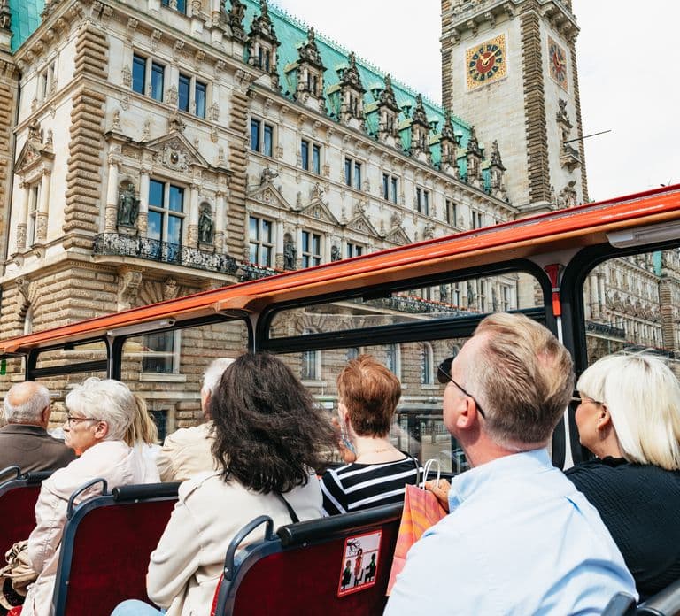 Hamburg: Line A Hop-On Hop-Off Sightseeing Tour