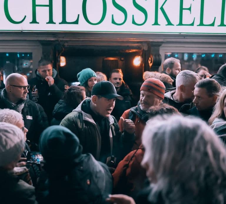Hamburg: Reeperbahn tour with Daniel Schmidt from the Elbschlosskeller