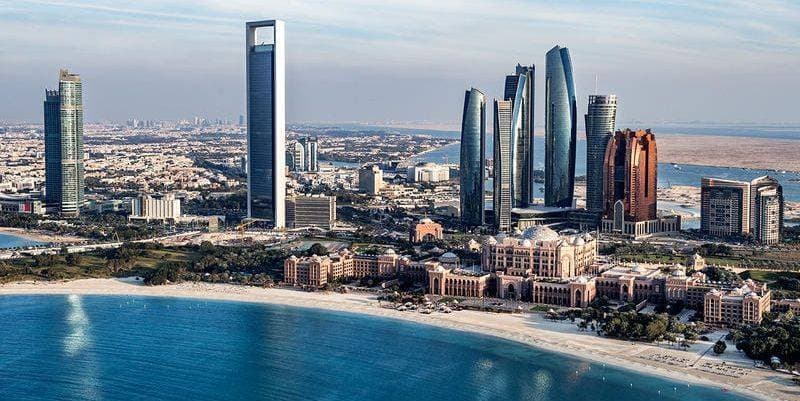 First Time in Abu Dhabi: 11 Experiences You Can't Miss