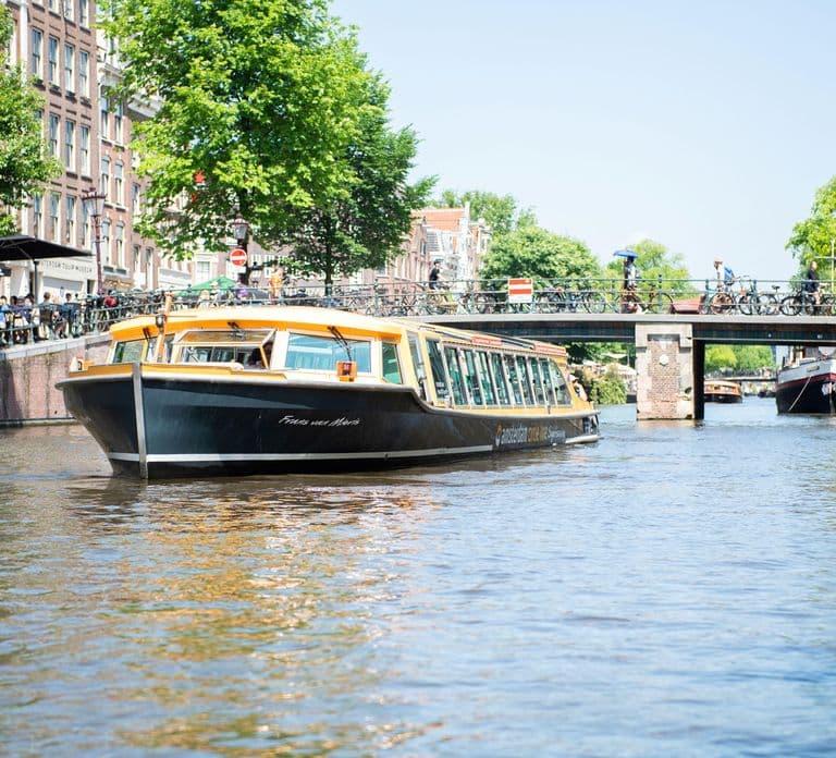 Amsterdam: Rejs z kolacją w formie burgera