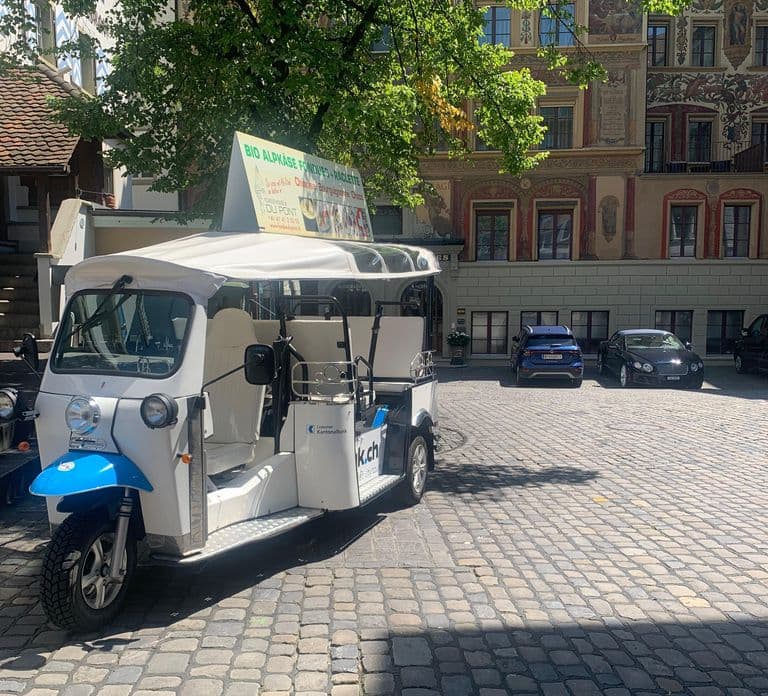 Lucerna: City Tour de eTukTuk