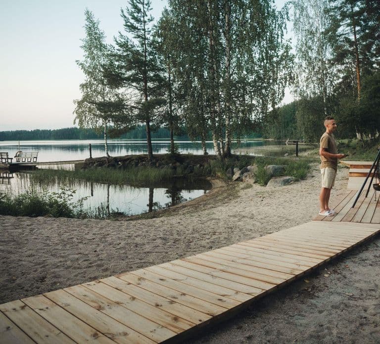 Jyvaskyla: Bessen plukken met pannenkoeken