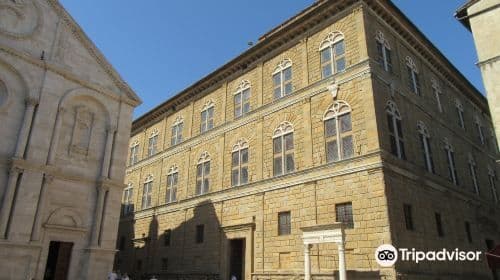 Palazzo Piccolomini