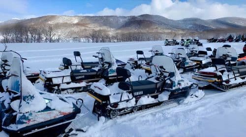 Hokkaido Lake Toya Snowmobile + Noboribetsu Jigokudani + Bear Ranch 1-day tour| 9-Person Small Group Optional Day Tours