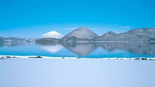 Hokkaido Noboribetsu Jigokudani Valley + Lake Tōya + Showa Shinzan + Lake Shikotsu or Mitsui Outlet Park 1-day tour Day Tours