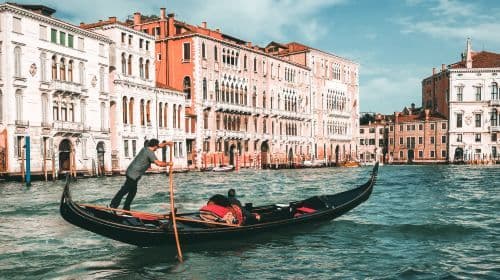 Saint Mark's Basilica + Grand Canal + Peggy Guggenheim Collection + Ponte di Rialto Day Tours