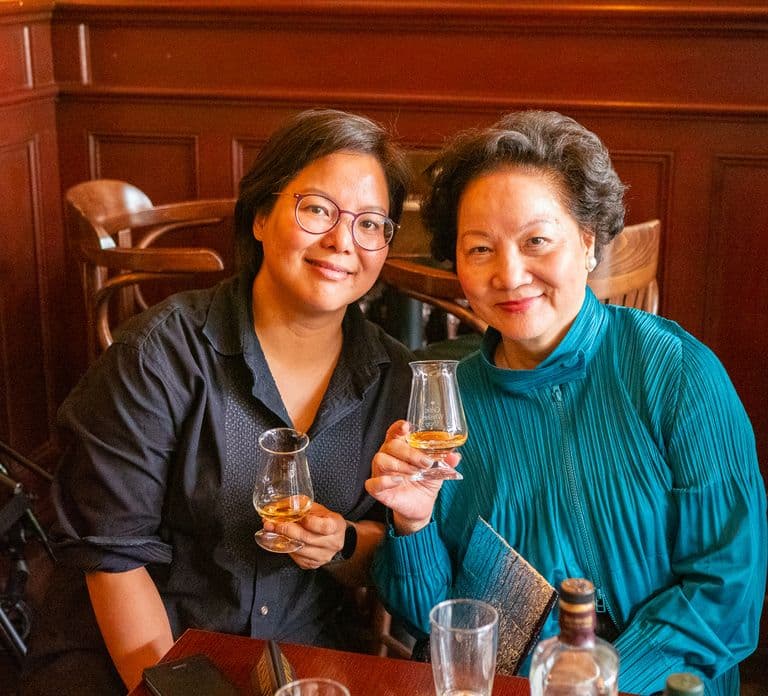 Degustación de lujo de whisky y comida de 2 horas